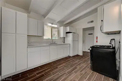 2317 Howard Drive, Las Vegas, NV 89104 Kitchen