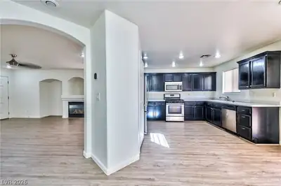 949 Medina De Leon Avenue Kitchen