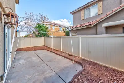 949 Medina De Leon Avenue Patio