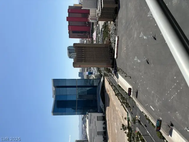 200 West SAHARA Avenue 3206