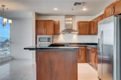 4575 Dean Martin Drive 3007 Kitchen