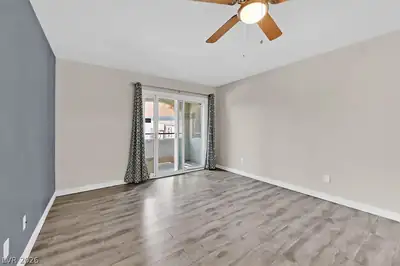 220 Mission Newport Lane 105 Bedroom
