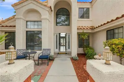 2638 Douglas Circle, Henderson, NV 89074 Courtyard