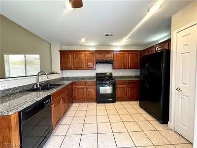 9978 Erie Stream Way, Las Vegas, NV 89148 Kitchen