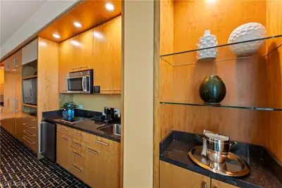2000 North Fashion Show Drive 3616 Kitchen