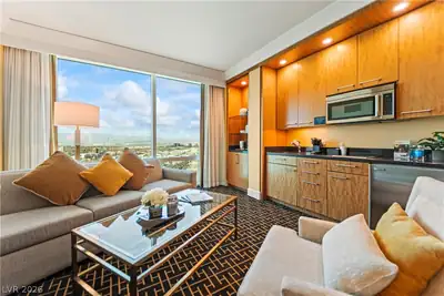 2000 North Fashion Show Drive 3617 Living Room