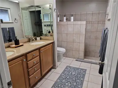 3753 South Rosecrest Circle Primary Bathroom