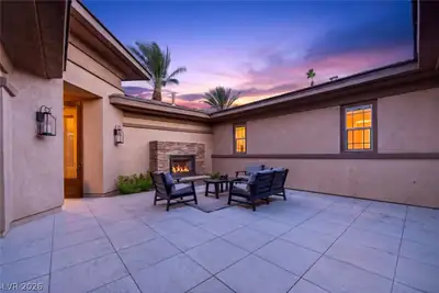 2707 Turtle Head Peak Drive, Las Vegas, NV 89135 Courtyard