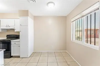 2609 Cedar Avenue Dining Area