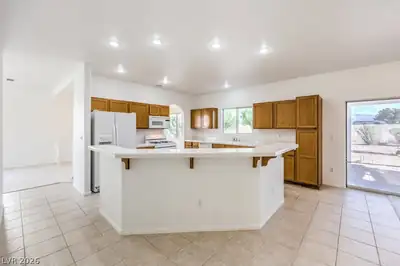 7228 Palatial Avenue Kitchen