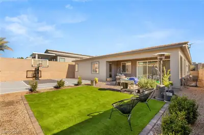 137 Juliette Pointe Lane, Henderson, NV 89011 Yard