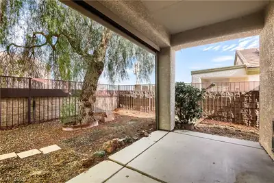 1395 Kapelle Street Patio