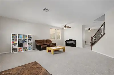 2264 Dixon Springs Avenue, North Las Vegas, NV 89031 Living Room