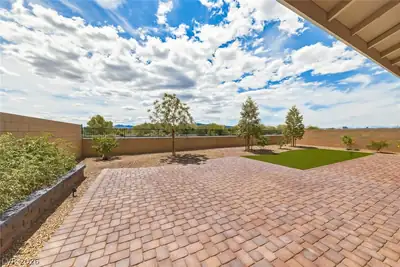 445 Winter Dove Avenue, Henderson, NV 89011 Patio