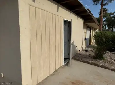 2641 Heritage Circle, Las Vegas, NV 89121 