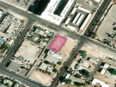 915 East Carson Avenue Lot