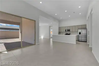 651 Kroker Court, Henderson, NV 89011 Kitchen