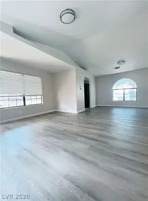 1405 Santa Margarita Street E Living Room