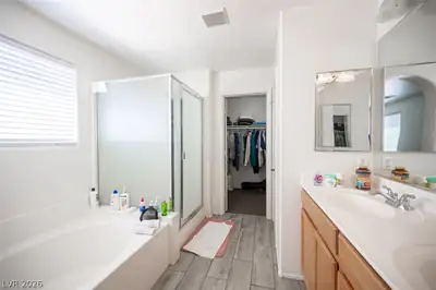 9830 Hanover Grove Avenue Primary Bathroom