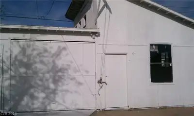 233 North 19th Street Garage