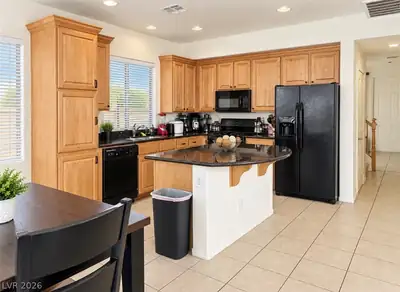 9834 Mandrake Falls Street, Las Vegas
