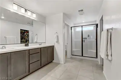 10964 Oregano Avenue, Las Vegas, NV 89166 Primary Bathroom