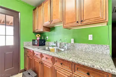 304 North Minnesota Street Kitchen