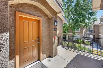 2900 Sunridge Heights Parkway 625 