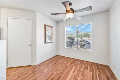 698 South Racetrack Road 1512 Dining Area