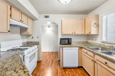 698 South Racetrack Road 1512 Kitchen