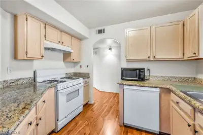 698 South Racetrack Road 1512 Kitchen