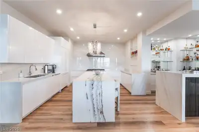 3750 South Las Vegas Boulevard 4002/03 Kitchen