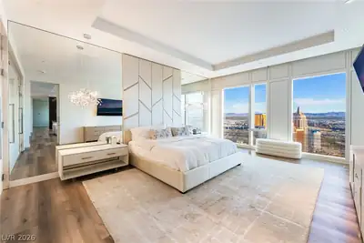 3750 South Las Vegas Boulevard 4002/03 Primary Bedroom