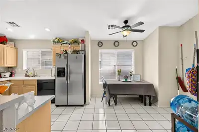 832 Binbrook Drive, Henderson, NV 89052 Kitchen