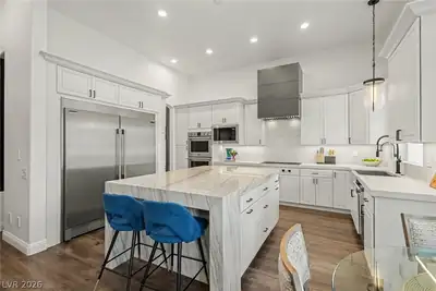 9700 Gavin Stone Avenue, Las Vegas, NV 89145 Kitchen