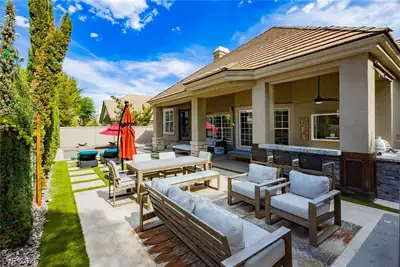 9700 Gavin Stone Avenue, Las Vegas, NV 89145 Patio