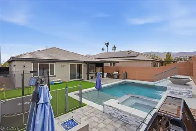 10424 Mont Pourri Court, Las Vegas, NV 89149 Yard