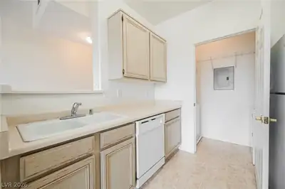 7107 South Durango Drive 306 Kitchen
