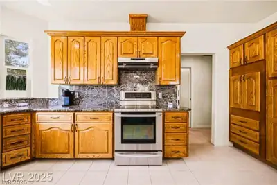1470 St Joseph Street, Overton, NV 89040 Kitchen