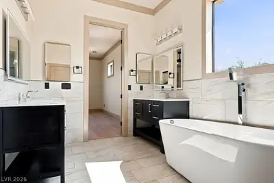 834 Waterloo Drive, Henderson, NV 89002 Primary Bathroom