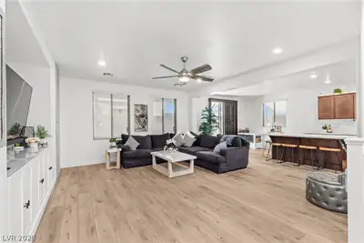 6195 Pine Banks Court, Las Vegas, NV 89141 Living Room