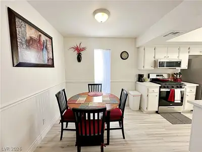 1405 Vegas Valley Drive 206 Dining Area