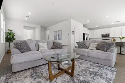 541 Preston Crest Street, Henderson