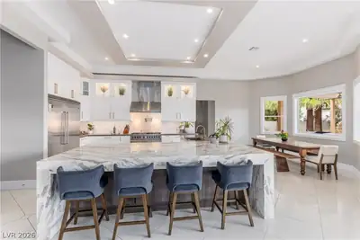 7270 Loma Alta Circle, Las Vegas, NV 89120 Kitchen