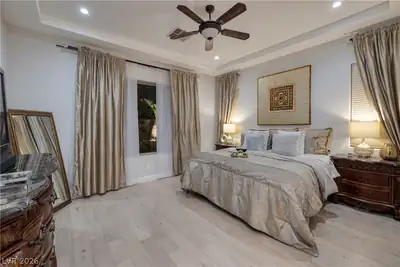 2781 Josephine Drive Bedroom