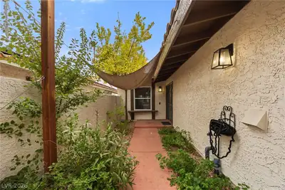 2117 Plaza De La Candela, Las Vegas, NV 89102 Front of Structure