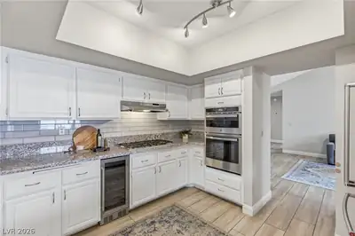 582 Cervantes Drive, Henderson, NV 89014 Kitchen