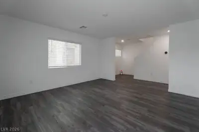 3541 Reserve Court Living Room
