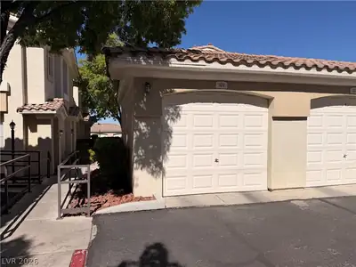 1311 Red Gable Lane 101 Garage