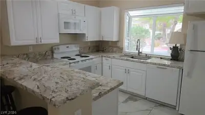 2701 Ferrin Road, Las Vegas, NV 89117 Kitchen